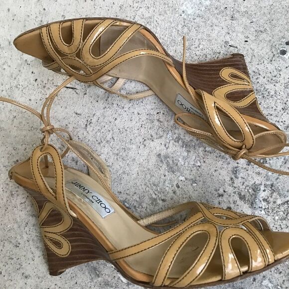 Jimmy Choo  - Picture 1 of 4